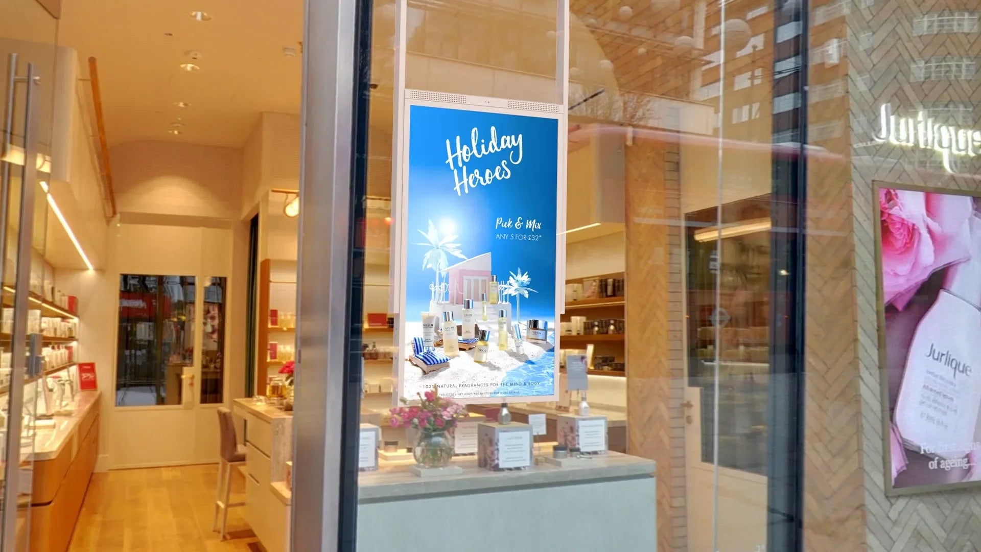 Store-Front Display | Catch More Attention of Walk-in Customers