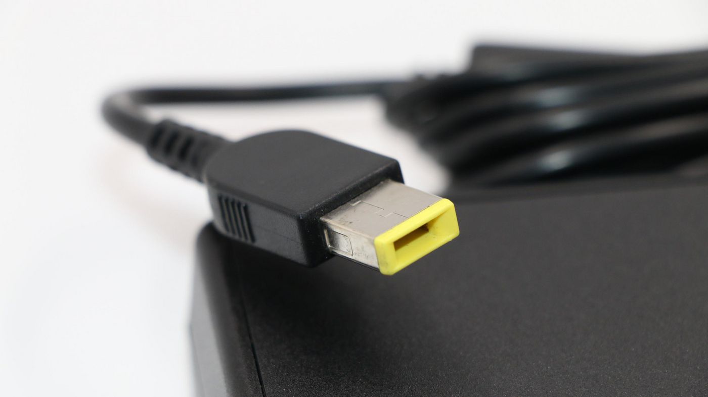 Lenovo 135W AC Power Adapter | 00PC762 Adapter / Converter Lenovo