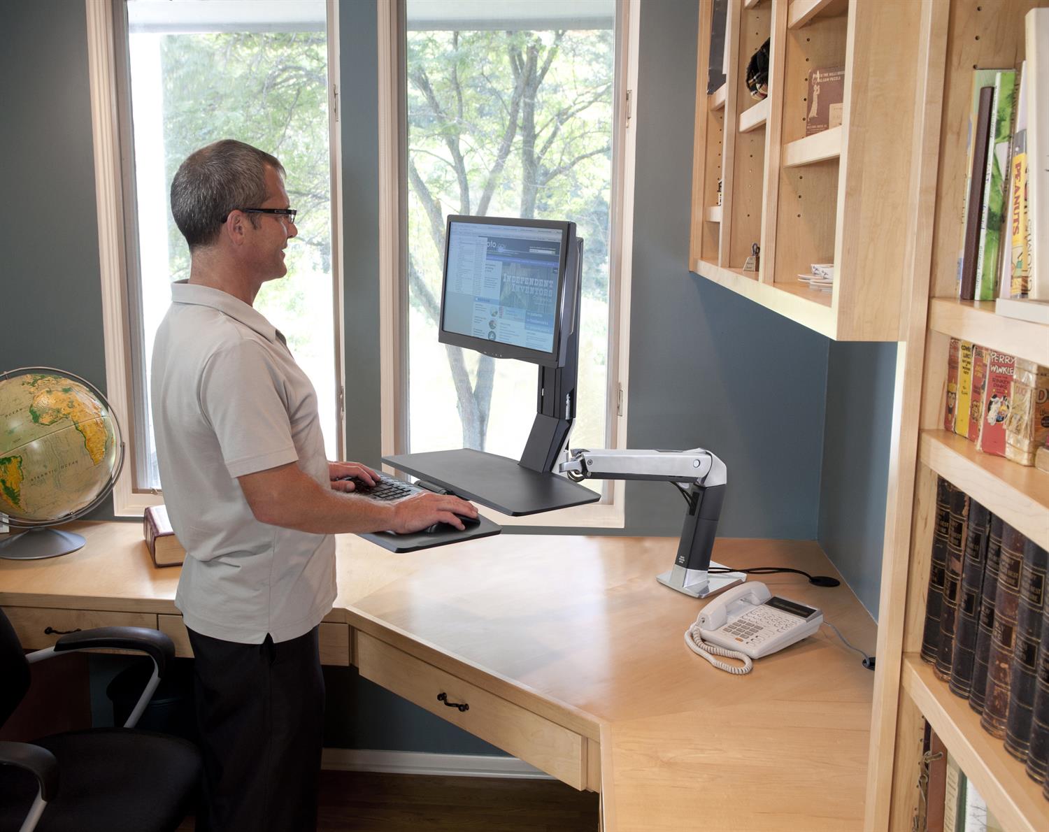 Ergotron 24-317-026 WorkFit-A, Single LD Workstation with Worksurface | Sit-Stand Desk Arm Monitor Arm Desk Mount Ergotron