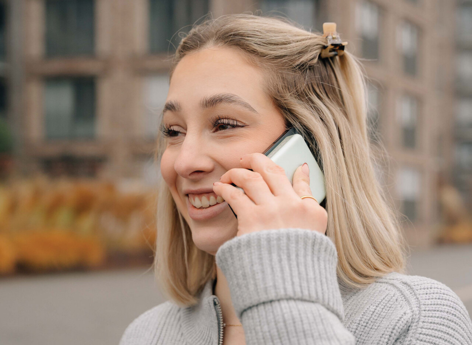 Verbatim Charge 'n' Go Essential Magnetic Wireless Charging Power Bank 10000 mAh – Green | 32228