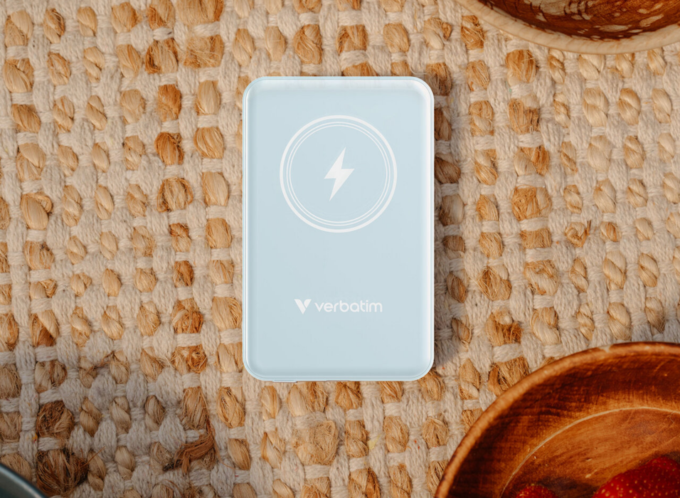 Verbatim Charge 'n' Go Magnetic Wireless Power Bank 5000 mAh - Blue | 32242