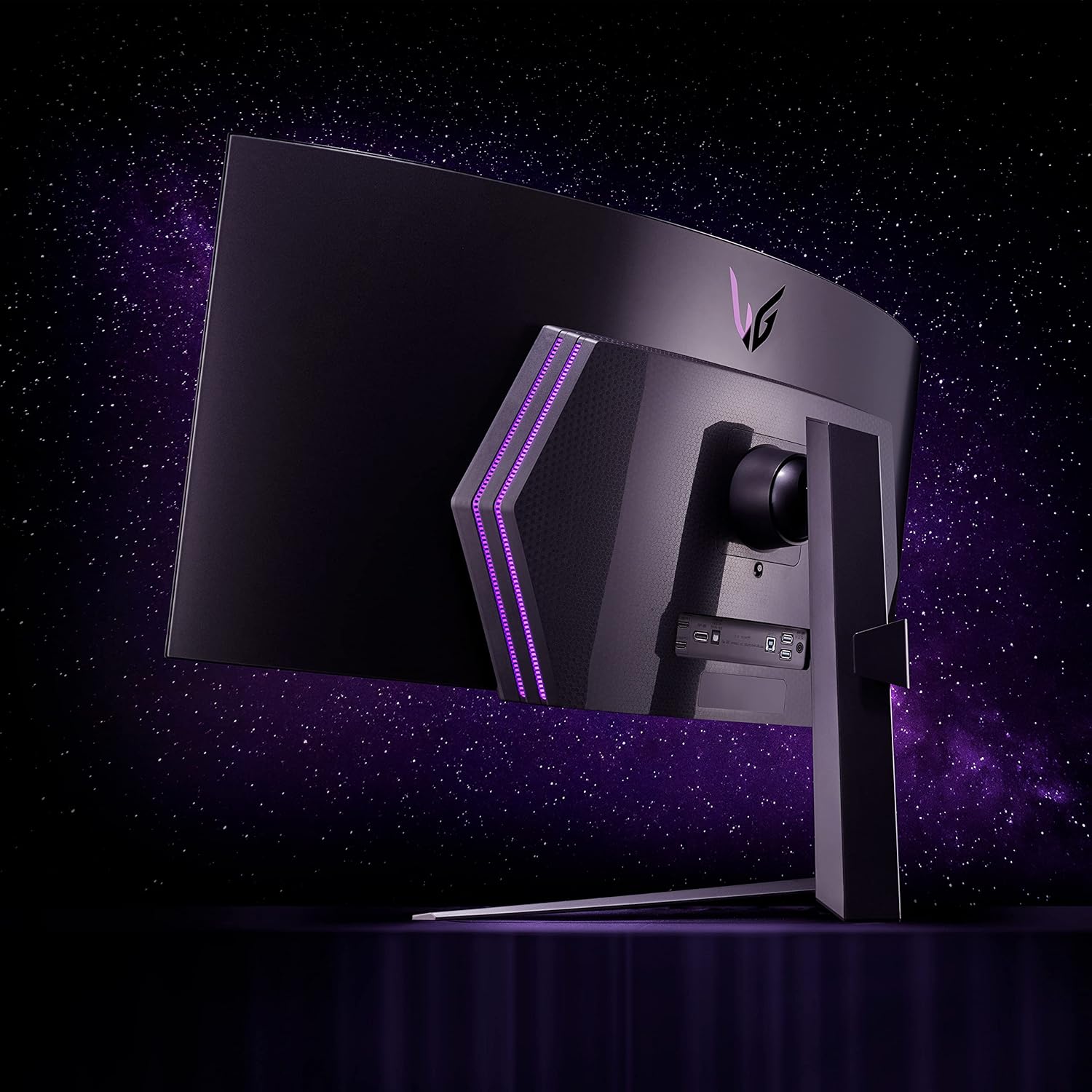 LG 45'' UltraGear™ 240Hz WQHD OLED Curved Gaming Monitor | 45GR95QE-B Gaming Monitor LG