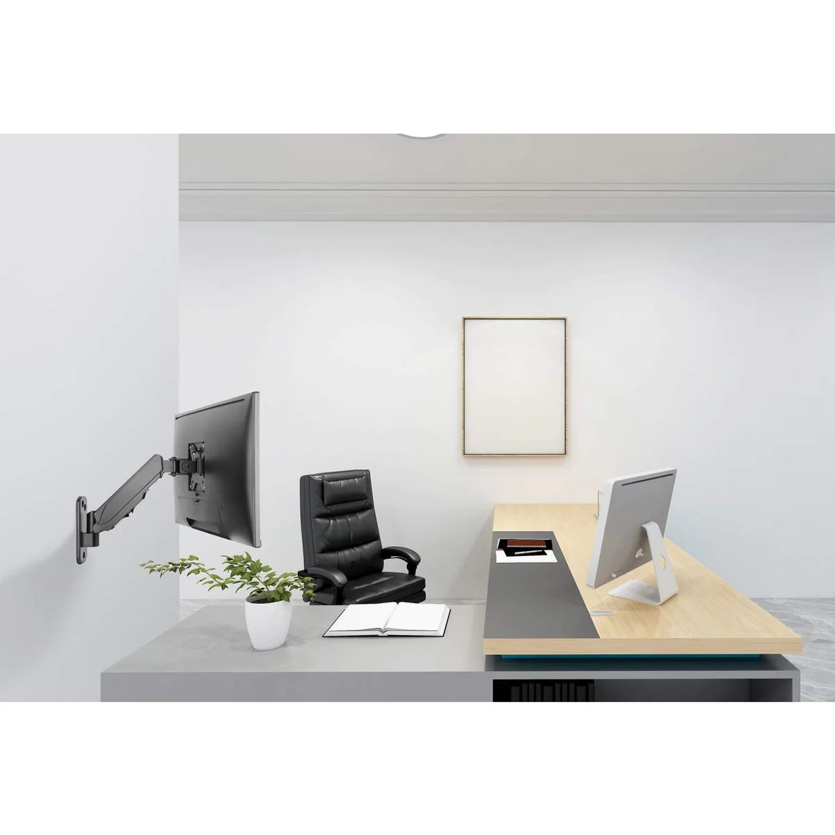Manhattan 17" - 32" LCD Monitor Wall Mount | 461603 Wall Mount Bracket Manhattan