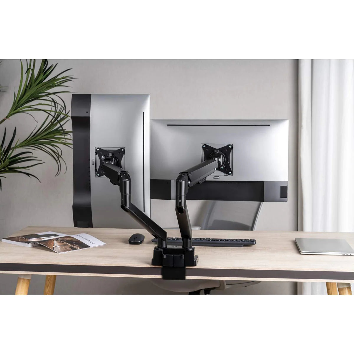 Manhattan 17" - 32" Dual Monitor Desk Mount With Integrated Docking Station | 461887 Monitor Arm Desk Mount Manhattan