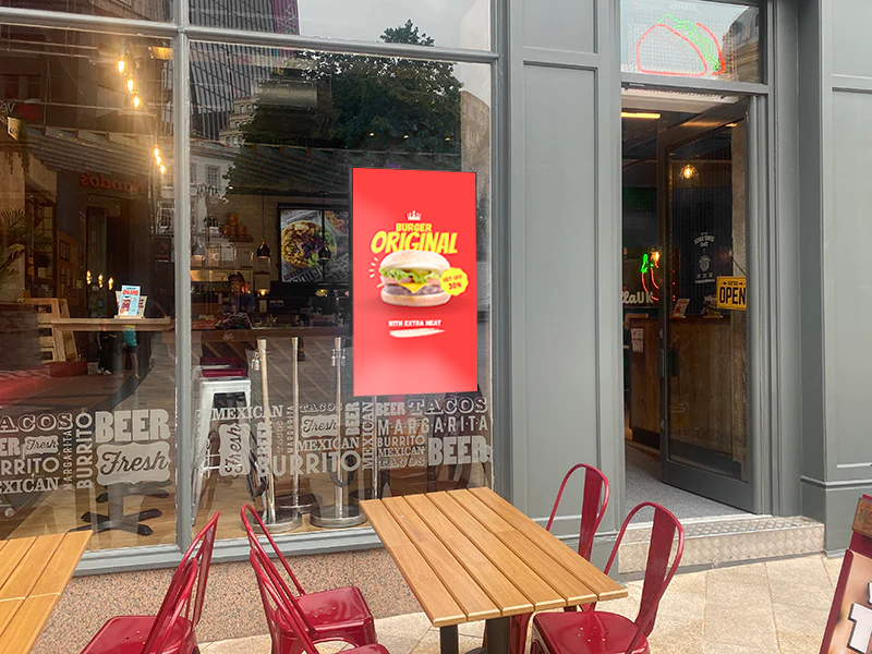 Ultra High Brightness Window Display - 3500cd/m2 Candela High Brightness Digital Signage ScreenMoove