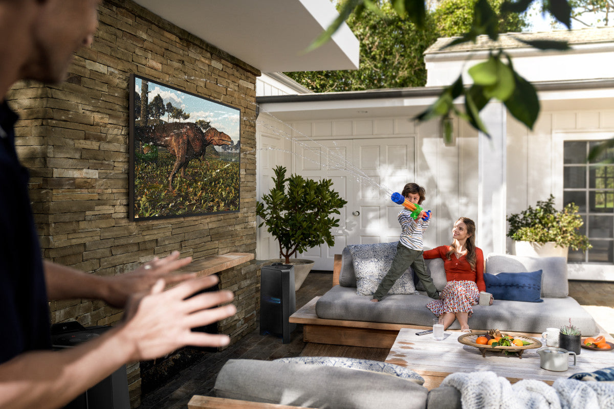 Samsung QE55LST7TCUXXU 55" The Terrace QLED 4K HDR Smart Outdoor TV Outdoor Digital Signage Samsung