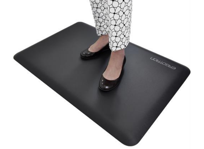 Ergotron WorkFit® Floor Mat 36" x 24" / 91 x 61 cm | 97-620-060 Mounting Accessory Ergotron