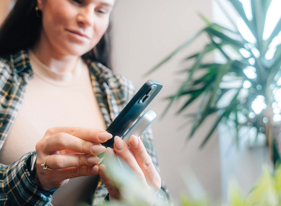 Verbatim Charge 'n' Go Magnetic Wireless Power Bank 10000 mAh - Blue | 32247