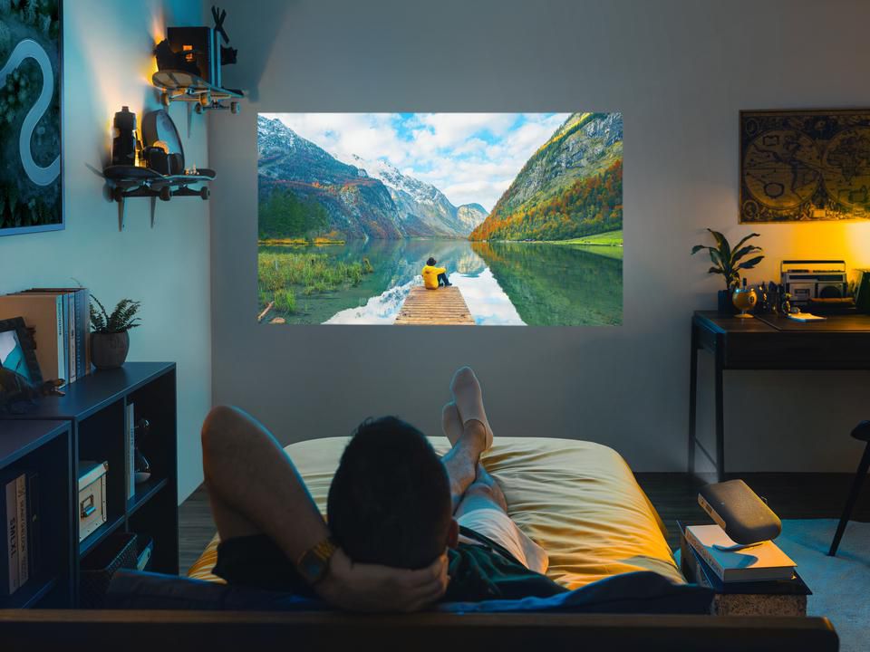 ViewSonic WVGA 360 LED Lumens Portable Projector | M1XG Projector ViewSonic