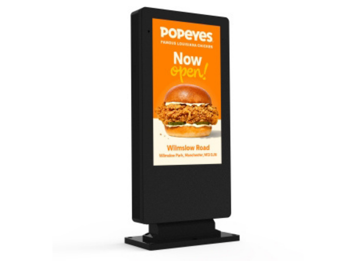 Moove 55" 4K UHD Ultra High Brightness Outdoor Freestanding Digital Poster High Brightness Digital Signage ScreenMoove