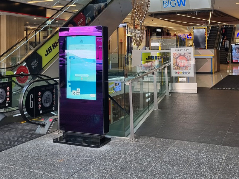 Moove OT65F-T2 – 65" Freestanding PCAP Outdoor Touch Screen Poster