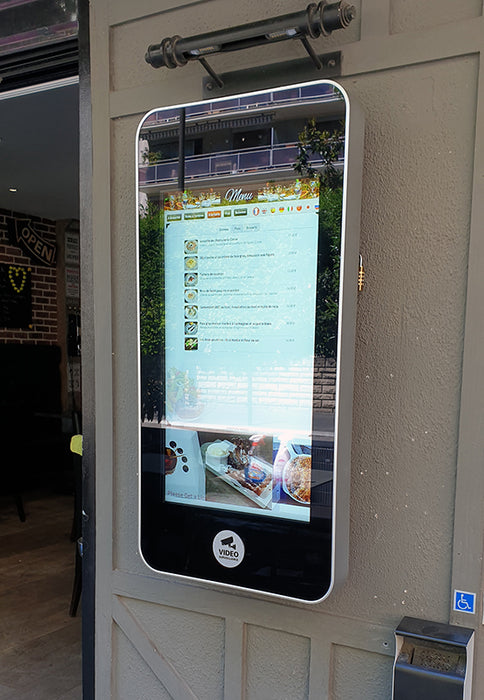 Moove 55" Wall-Mounted PCAP Outdoor Touch Screen