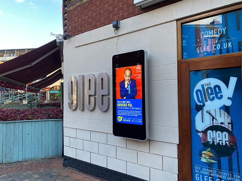 Moove 65" Wall-Mounted PCAP Outdoor Touch Screen