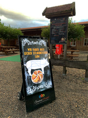 Moove 43" Outdoor Digital Android Battery A-Boards – 700CD/M² Freestanding Digital Signage Display ScreenMoove