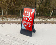 Moove 43" Outdoor Digital Android Battery A-Boards – 700CD/M² Freestanding Digital Signage Display ScreenMoove