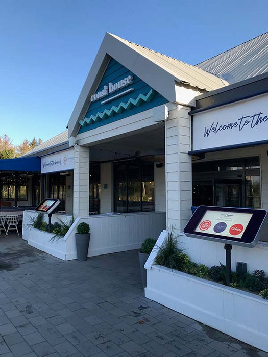 Moove OW55F-T2 – 55" Wall-Mounted PCAP Outdoor Touch Screen Outdoor Digital Advertising Display ScreenMoove