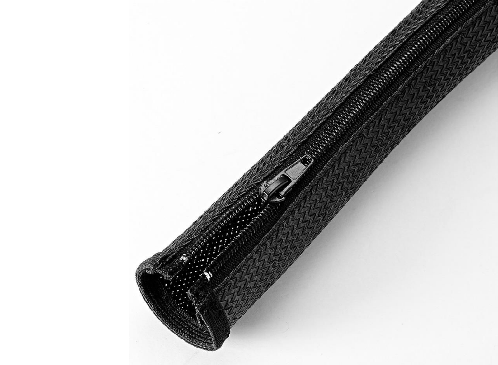 Vivolink Pro Expandable Cable Sleeve with Zipper, 12mm x 0.8m – Black | PROZIPSLEEVE1208 Cable Accessory Vivolink