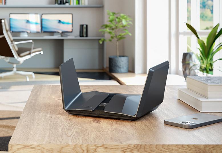 Netgear RAXE500-100EUS Nighthawk® Tri-Band WiFi 6E Router (up to 10.8Gbps) Wireless Router Netgear