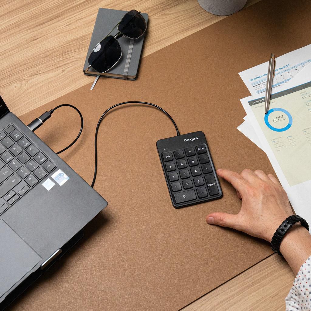 Targus 18-Key Wired Numeric Keypad with USB-A/USB-C & Eco-Friendly Design – Black | AKP13GL Keyboard & Mouse Targus