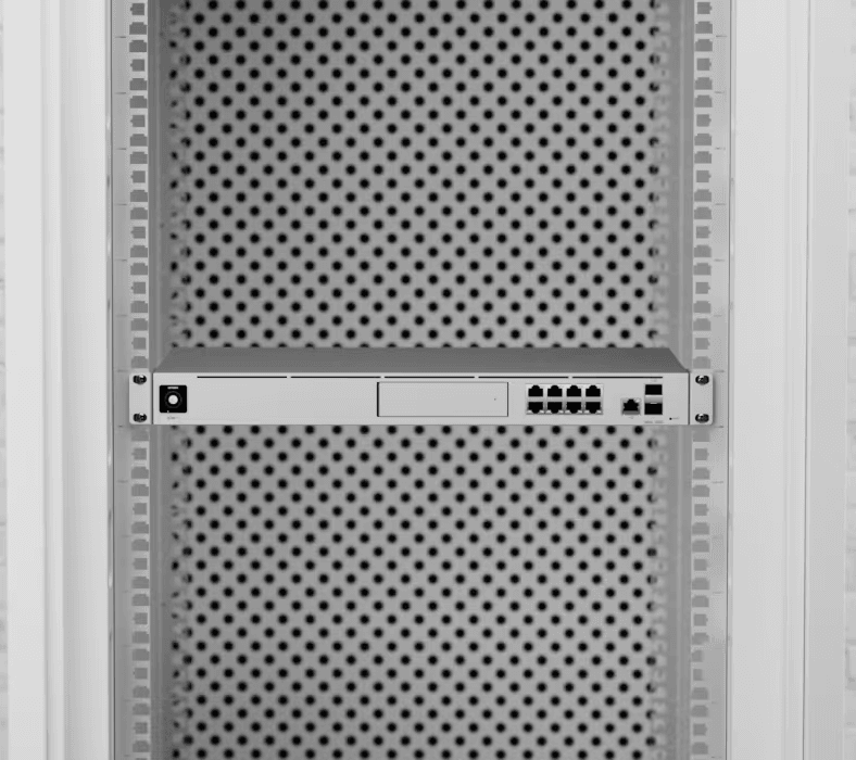 Ubiquiti Dream Machine Special Edition Gateway & Controller 1000 Mbit/s | UDM-SE-UK Wireless Router Ubiquiti