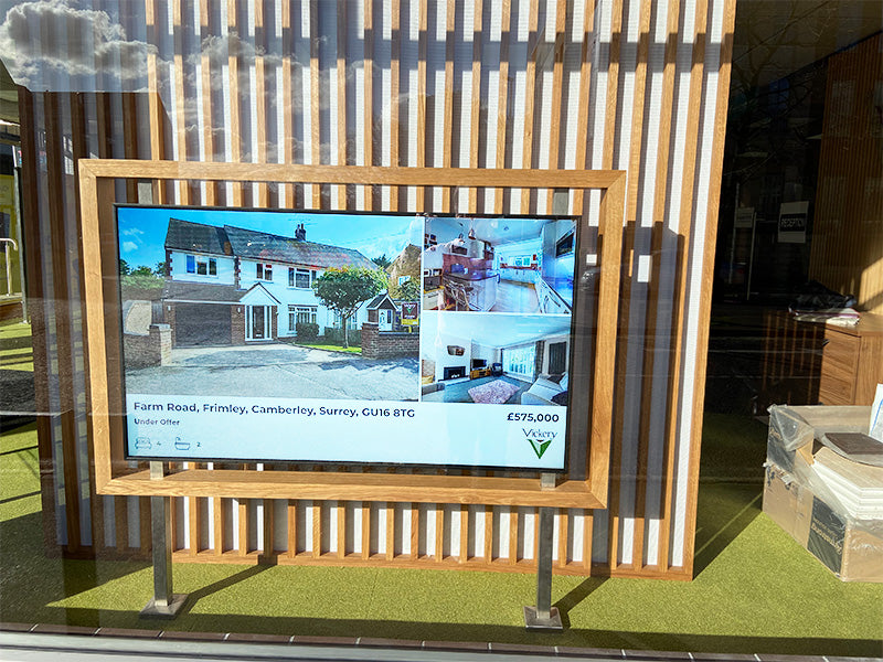 Moove SMB43HD9 – 43" Ultra High Brightness 3500 cd/m² Digital Window Display High Brightness Digital Signage ScreenMoove