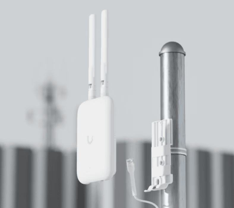 Ubiquiti UniFi Ultra "Swiss Army Knife" Access Point | UK-Ultra Wireless Access Point Ubiquiti