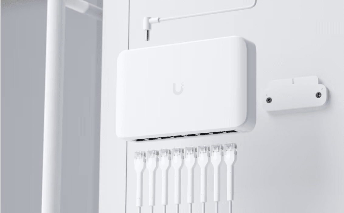 Ubiquiti UniFi Lite 8-Port PoE Switch | USW-LITE-8-POE Network Switch Ubiquiti
