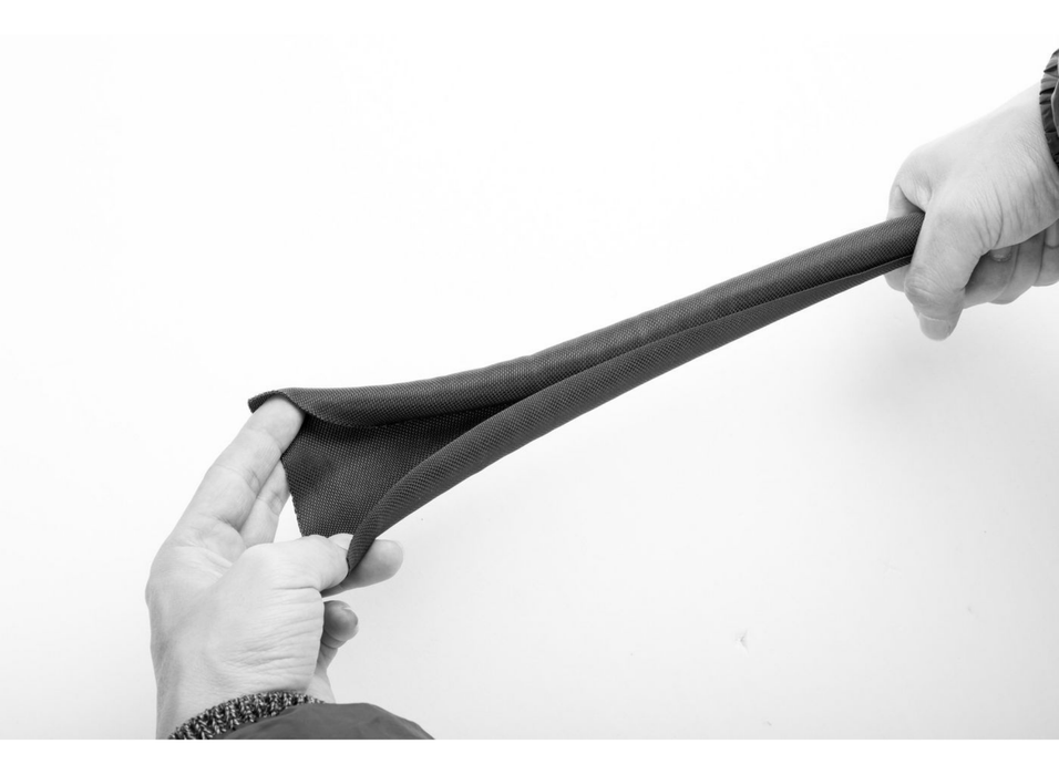 Vivolink Self-Wrapping Cable Sock, 25m Roll, Ø10mm, Black | VLSC102500B Cable Sleeves Vivolink