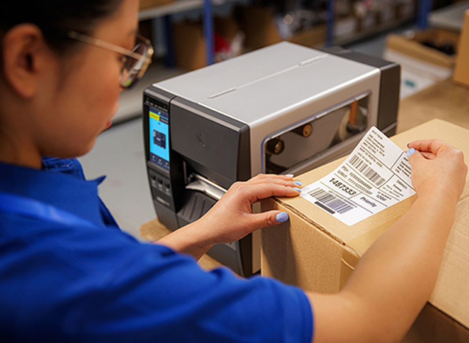 Zebra ZT231 4-Inch Industrial Thermal Transfer Printer, 203 dpi, USB, Ethernet, Bluetooth, 4.3" Colour Touchscreen | ZT23142-T0E000FZ Zebra Label Printers Zebra