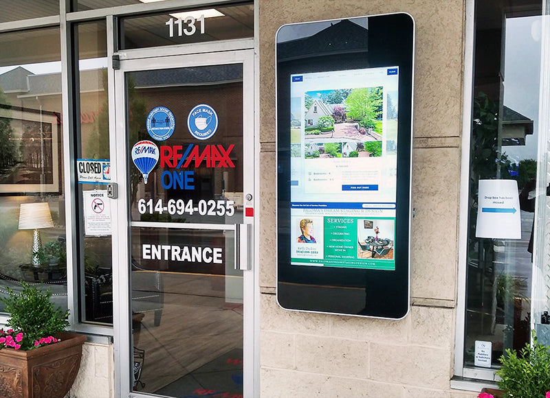 Moove SMB65F – 65" Wall-Mounted Outdoor Digital Advertising Display High Brightness Digital Signage ScreenMoove