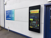 Moove SMB32E – 32" Wall-Mounted Outdoor Digital Advertising Display