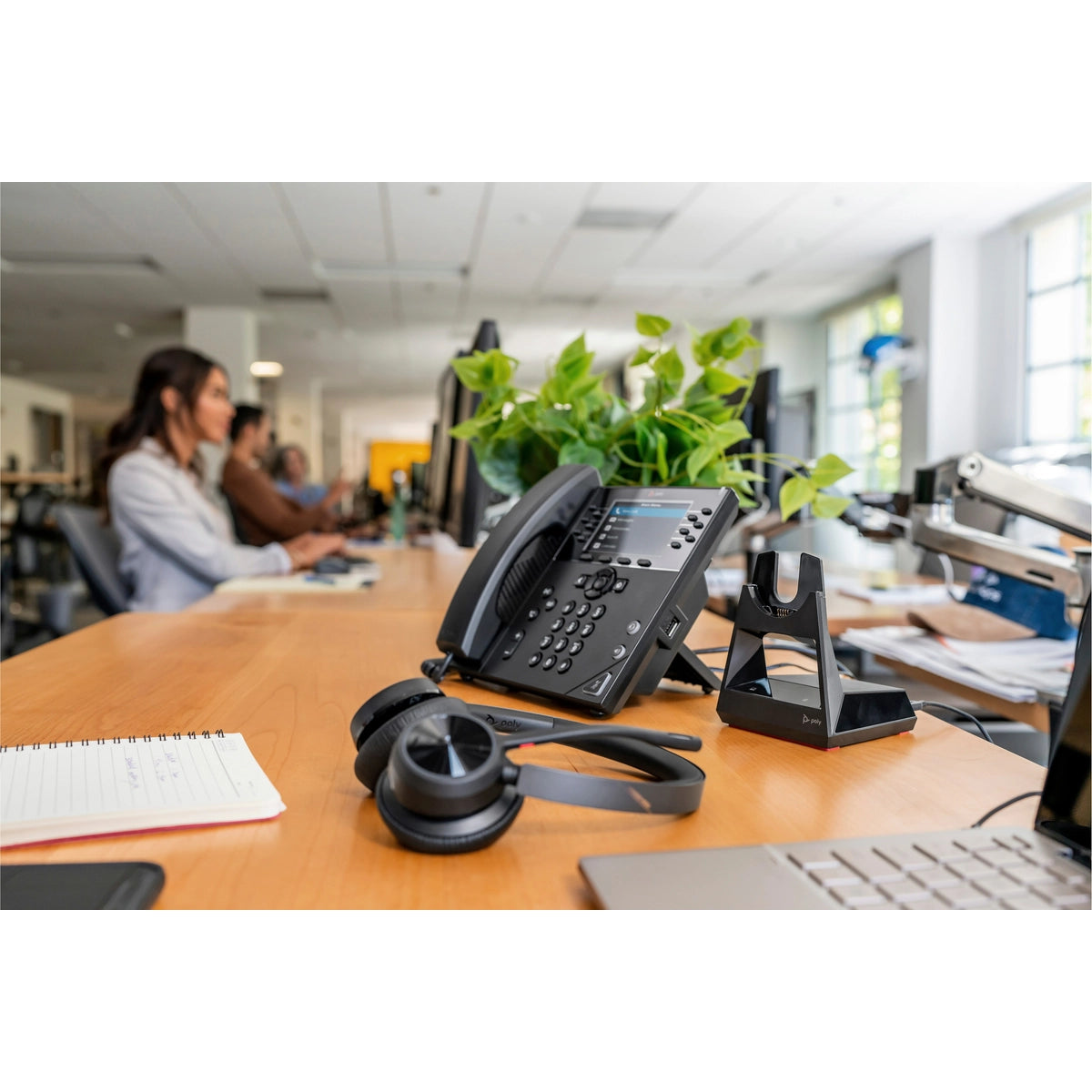 Poly Voyager 4320 USB-A Headset +BT700 Dongle | 76U49AA Headset Poly