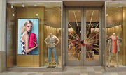 32" High Brightness Professional Monitor - 1500 cd/m2 High Brightness Digital Signage ScreenMoove