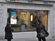 32" High Brightness Professional Monitor - 1500 cd/m2 High Brightness Digital Signage ScreenMoove