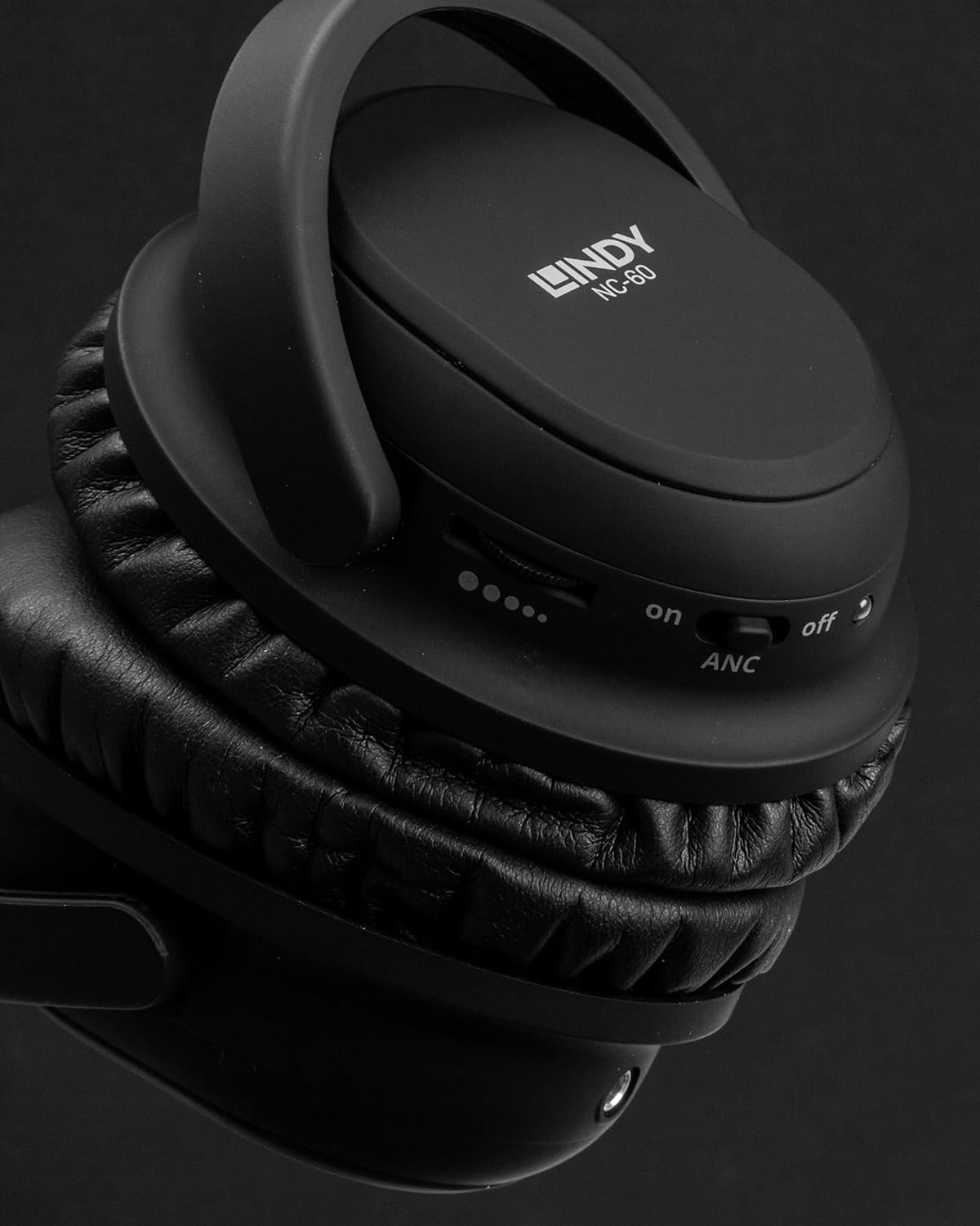 Lindy NC-60 Wired Active Noise Cancelling Headphones | 20424 Headset Lindy