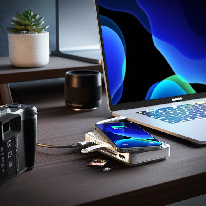 Alogic ULDWAV-SGR USB-C Dock Wave ALL-IN-ONE / USB-C Hub with Power Delivery, Power Bank & Wireless Charger