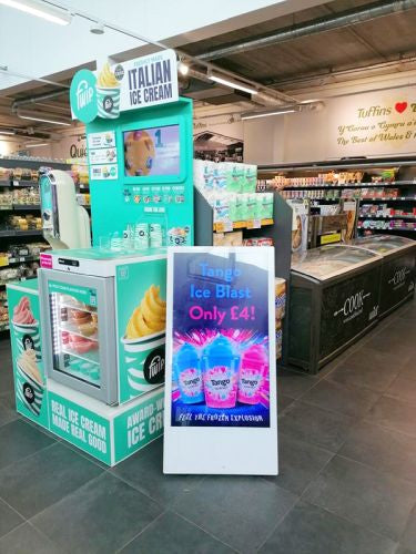 43" Portable Outdoor Digital Android Battery A-Boards