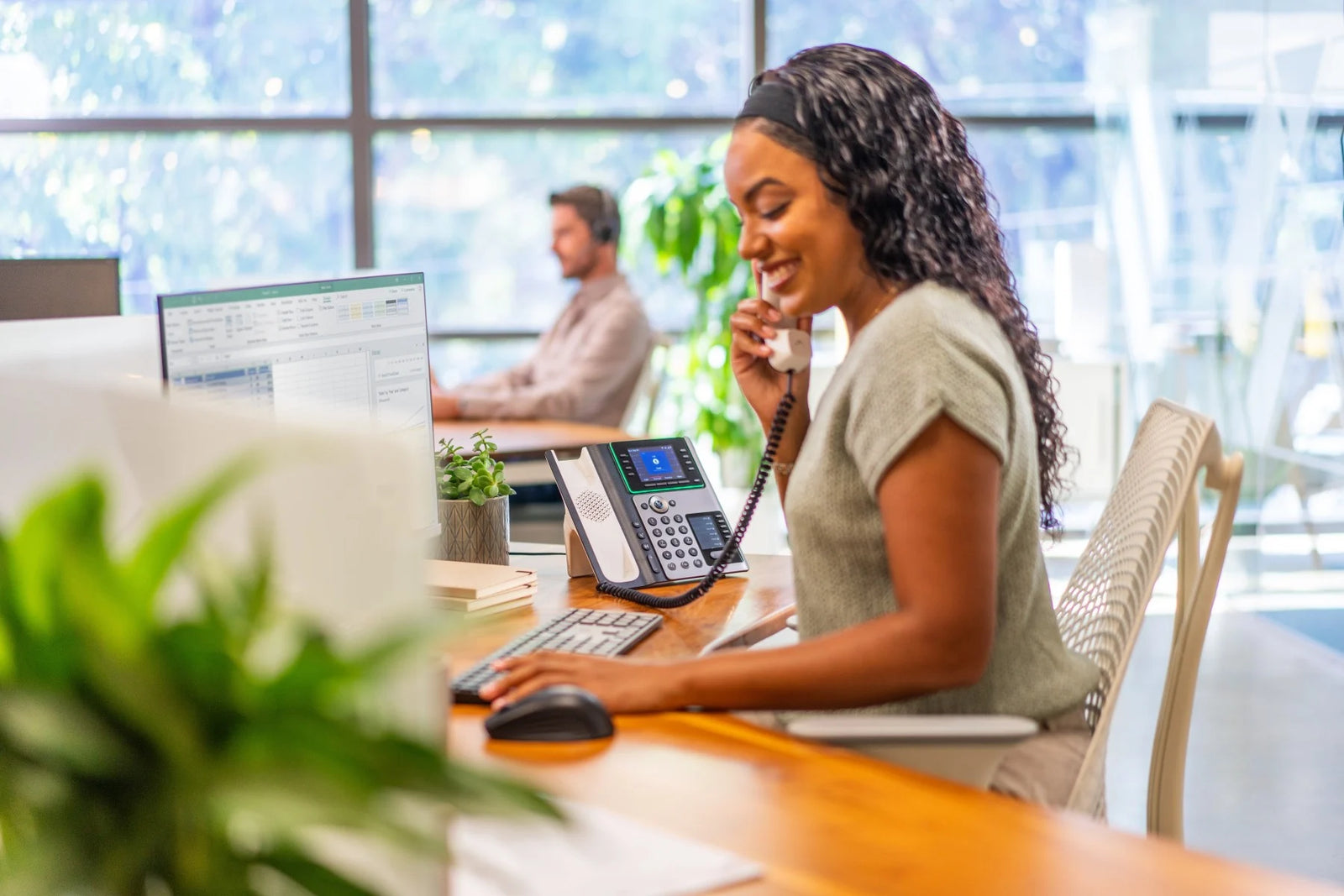 Poly Edge E450 IP Phone and PoE-enabled | 82M90AA IP Phone Poly