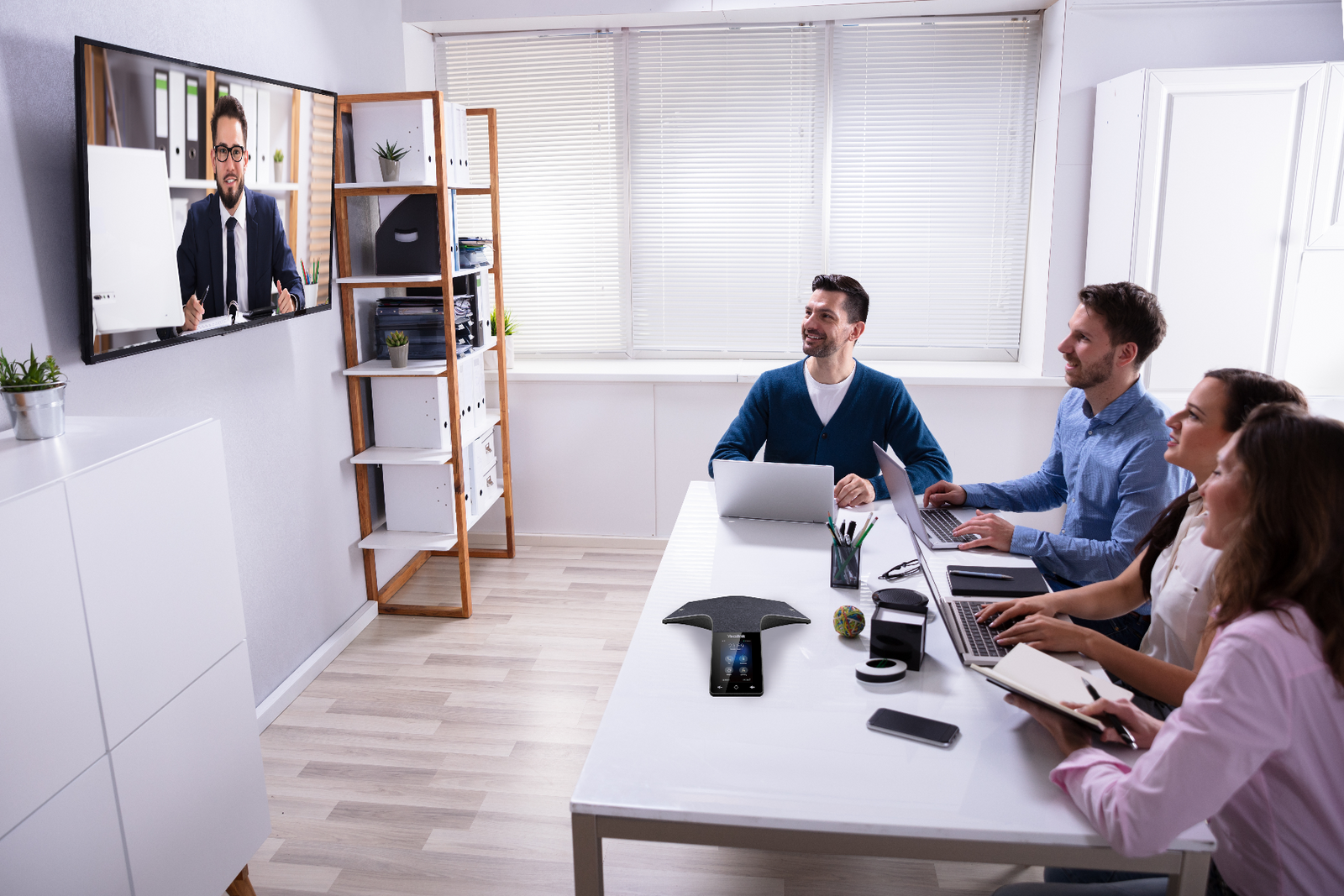 Yealink A Powerful And Elegant Audio Conference System For Phone | CP925 Audio Conferencing System Yealink