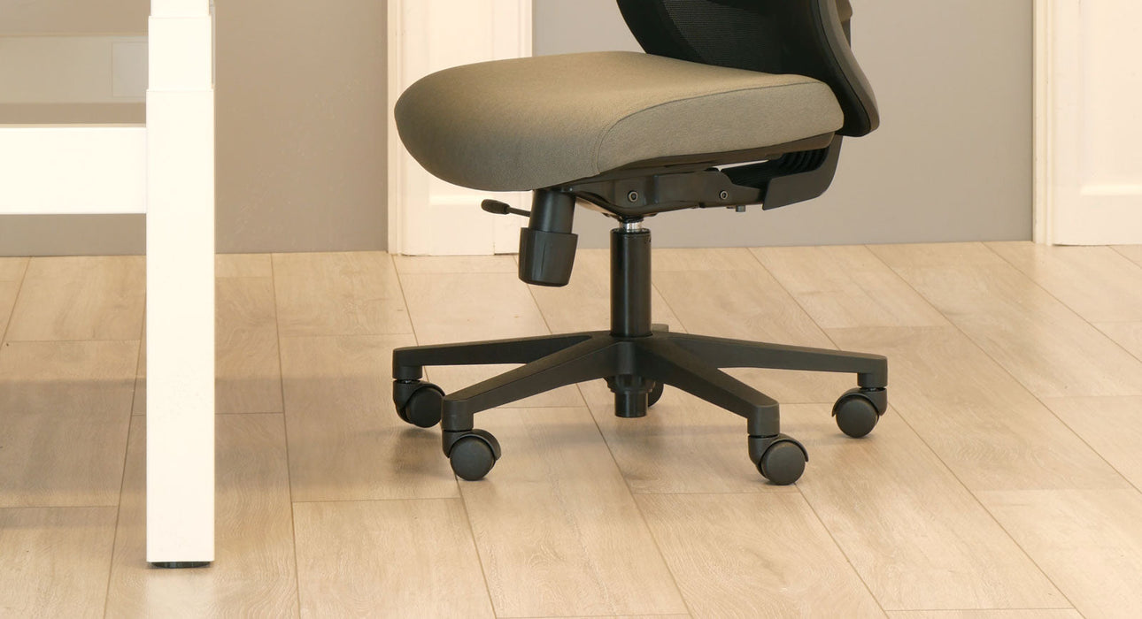Formetiq B/TCRLFS-1S/BB-8033 Verona Mesh Back Task Chair With HA Padded Arms Chair formetiq