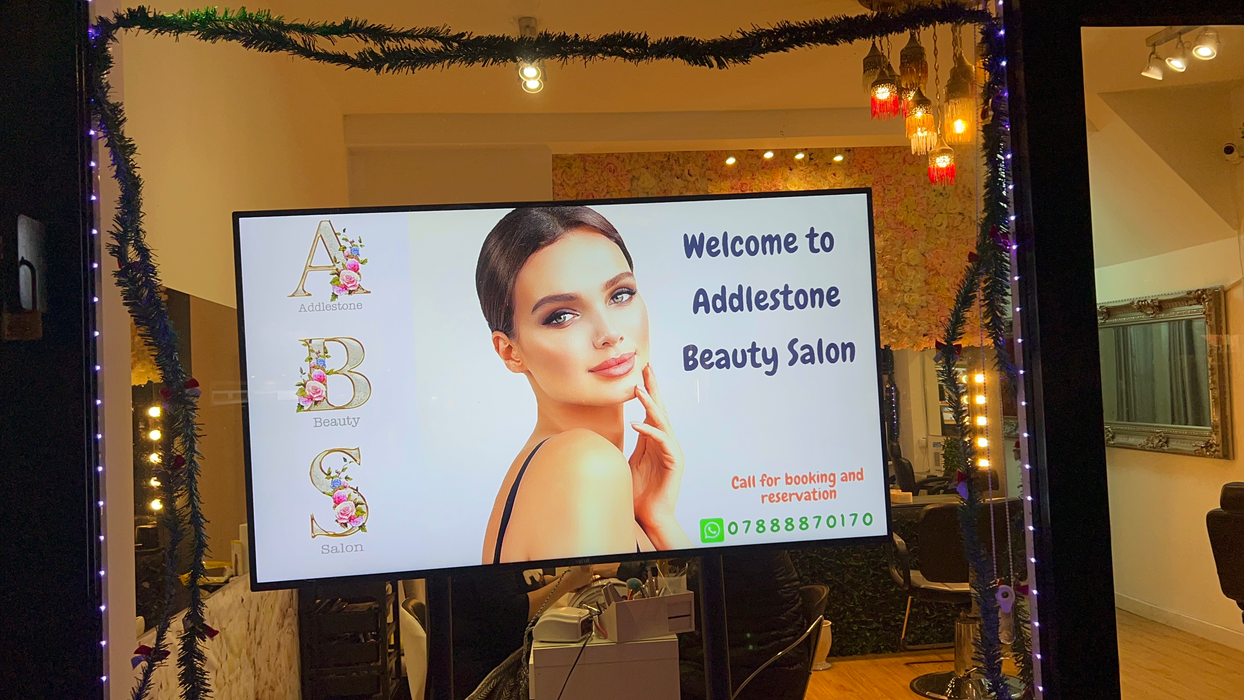 32" to 65" Digital Window Display Screens High Brightness Digital Signage ScreenMoove