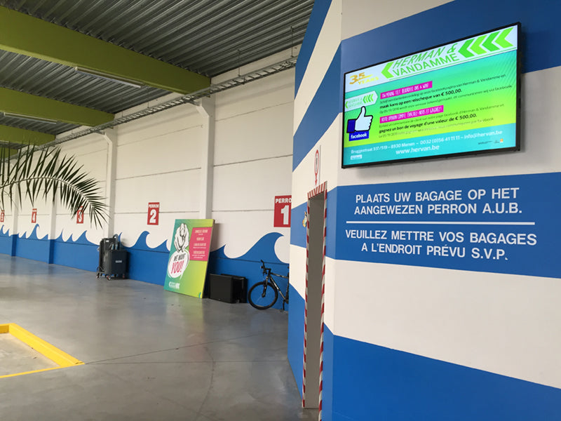 32" Commercial Monitor - Signage Display