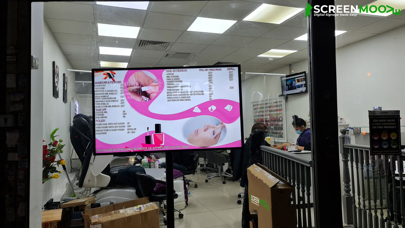 Digital Window Display For Beauty Salon High Brightness Digital Signage ScreenMoove
